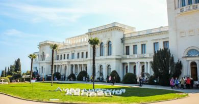Экскурсии в Ливадийский дворец из Алушты